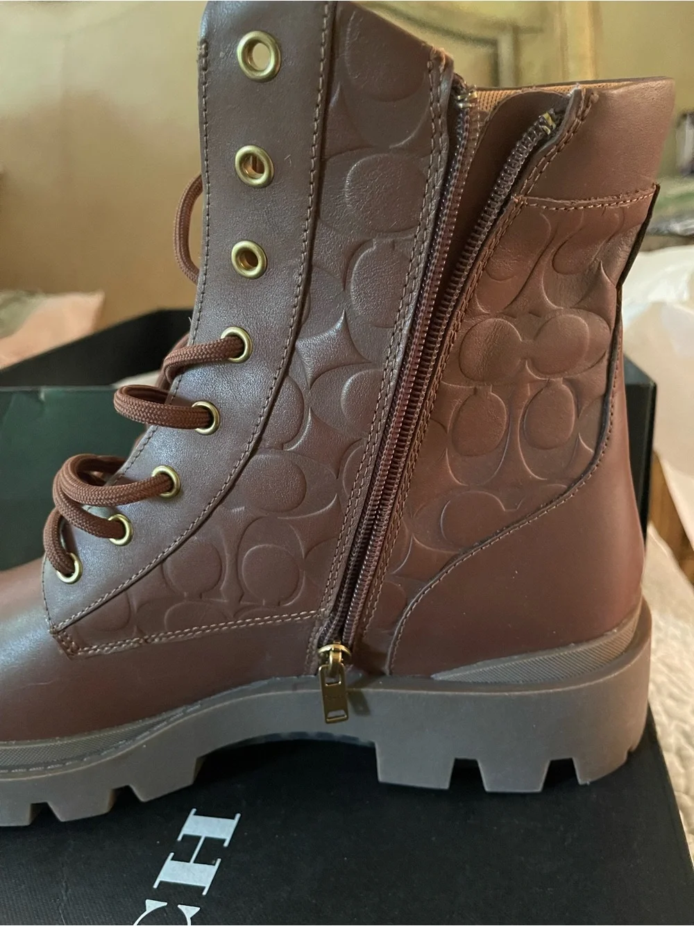 Coach stylish brown